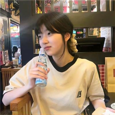 与游戏中心的少女异文化交流的故事