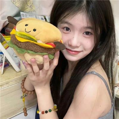 装穷爸妈送养子珍宝